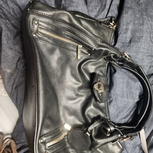 Elegant Black Leather Handbag